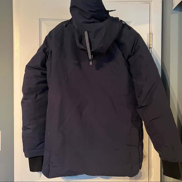 Canada Goose Sanford Parka - Picture 9 of 15